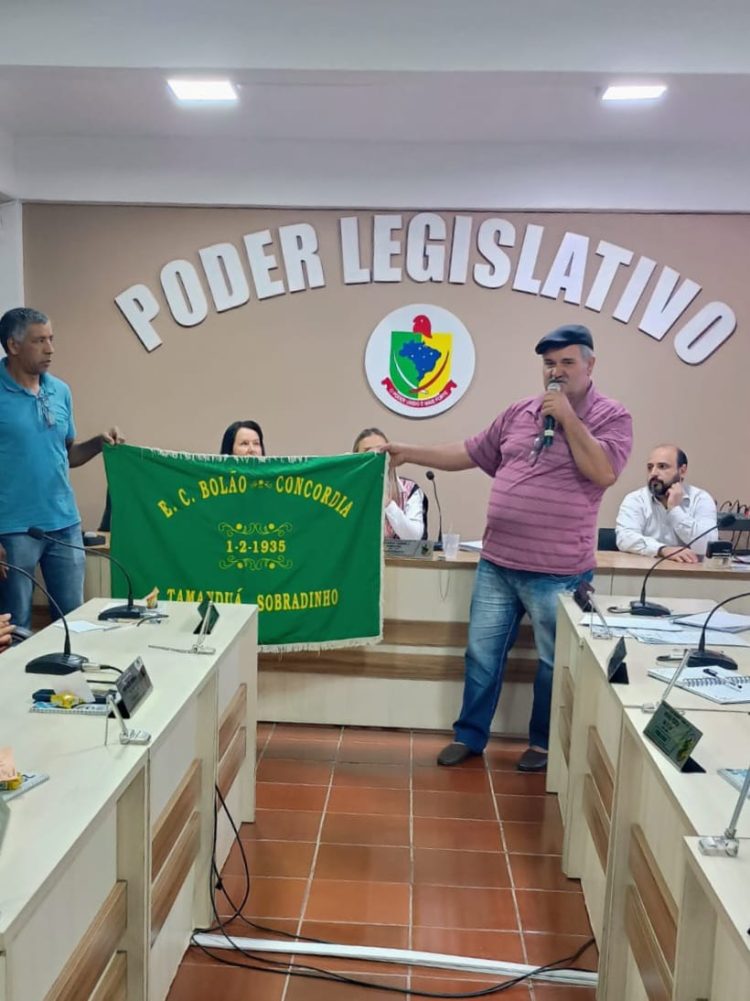 SESSÃO ORDINÁRIA: Vereadores apreciam 16 Projetos de Lei