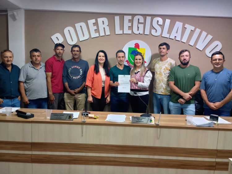 SESSÃO ORDINÁRIA: Vereadores apreciam 16 Projetos de Lei